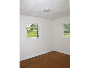 255 Houston Valley Road Greeneville, TN 37743 - Photo 6 of 15 Hardwood in bedrooms