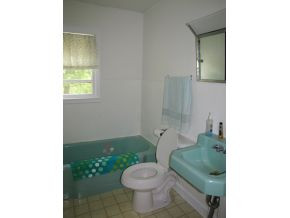 255 Houston Valley Road Greeneville, TN 37743 - Photo 9 of 15 Bath