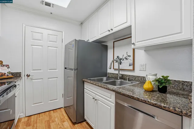 $439,000 | 480 Bollinger Canyon Lane, Unit 273, San Ramon, CA 94582