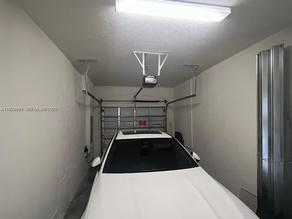 $3,500 | 11001 West 33rd Way, Hialeah, FL 33018