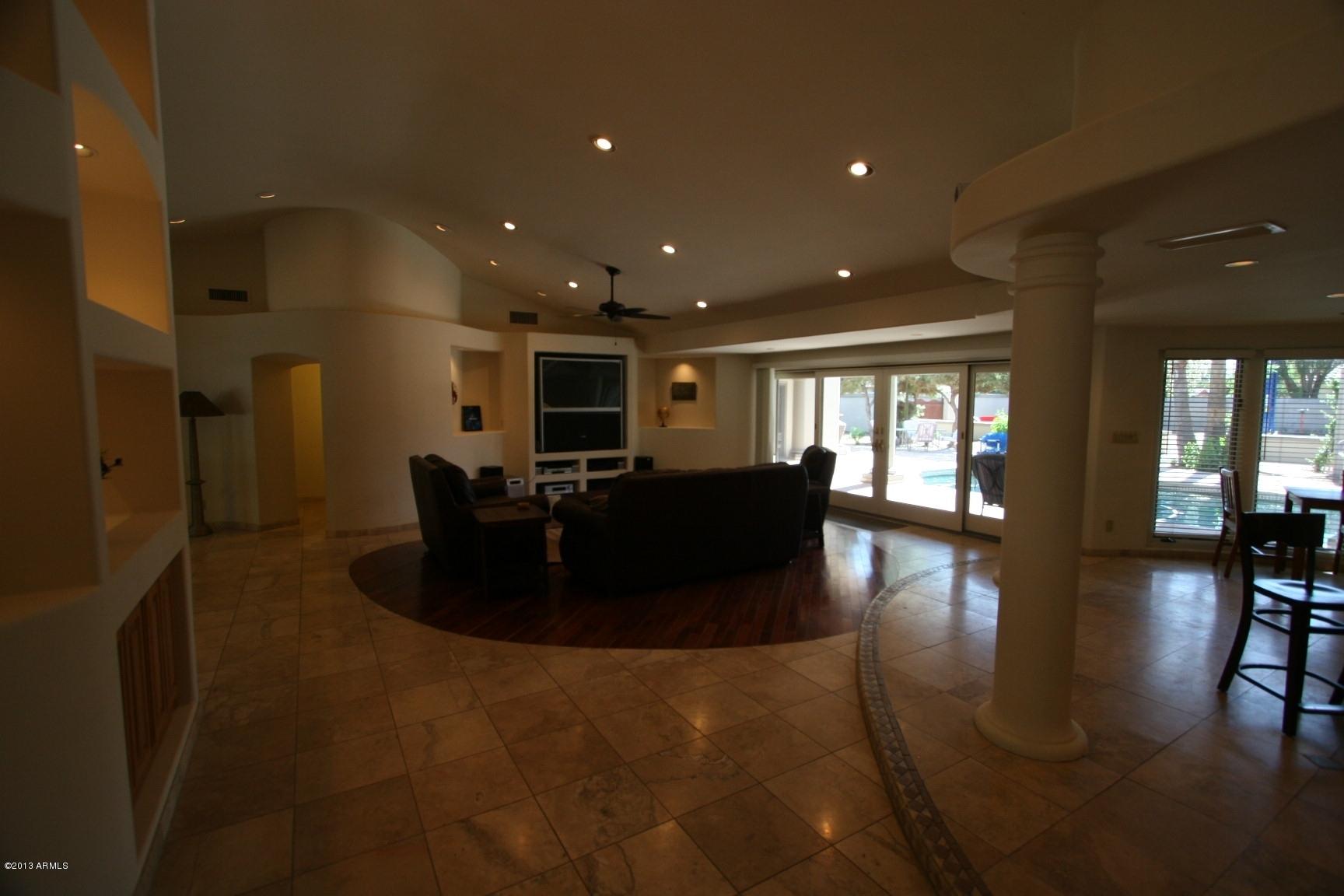 1206 North Riata Street Gilbert, AZ 85234 - Photo 18 of 34 Living room