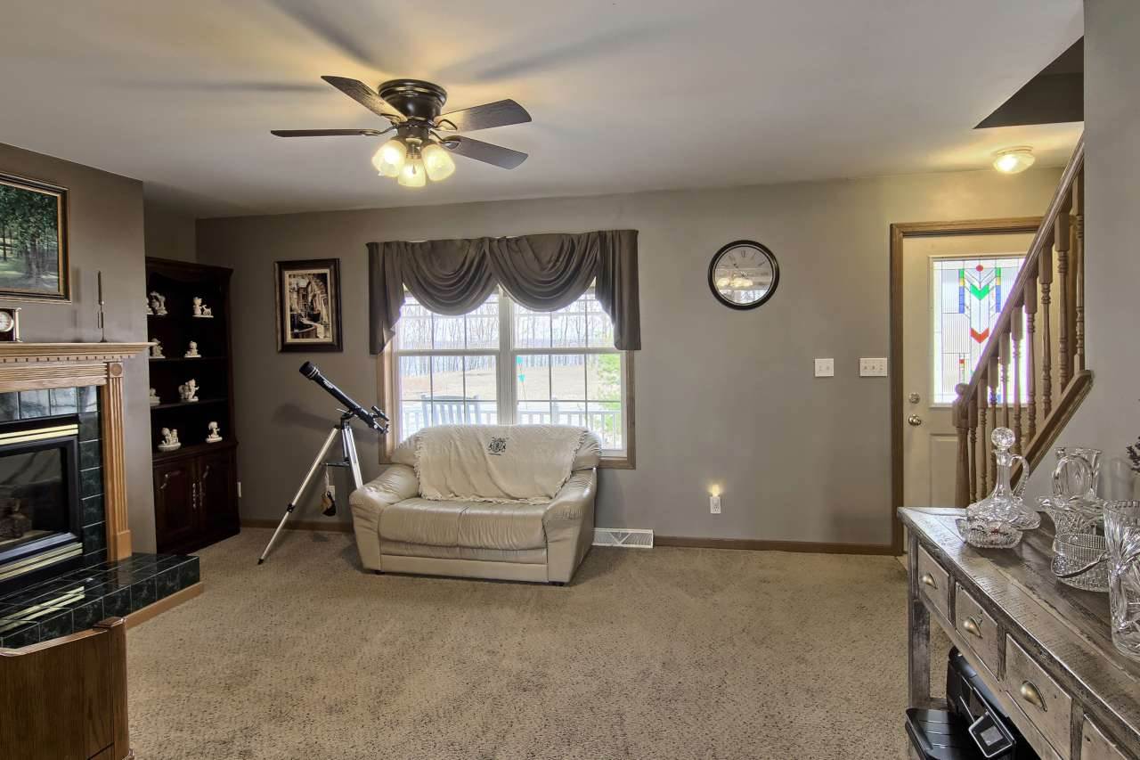 4744 Ridge Lane Kewadin, MI 49648 - Photo 15 of 41 1857991-16.JPG