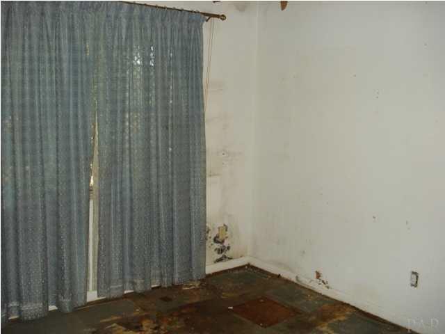 6660 Frank Reeder Road Pensacola, FL 32526 - Photo 13 of 24 Gallery Image 13