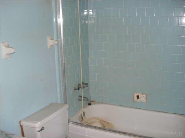 6660 Frank Reeder Road Pensacola, FL 32526 - Photo 15 of 24 Gallery Image 15