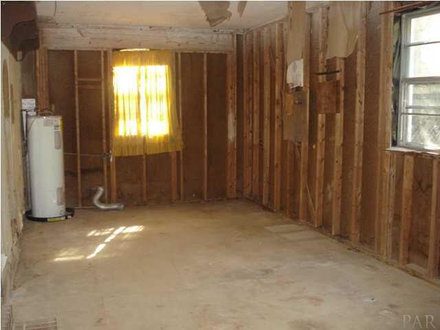 6660 Frank Reeder Road Pensacola, FL 32526 - Photo 19 of 24 Gallery Image 19