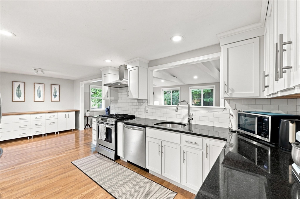 25 Mohawk Path Bellingham, MA 02019 - Photo 11 of 42 Gallery Image 11