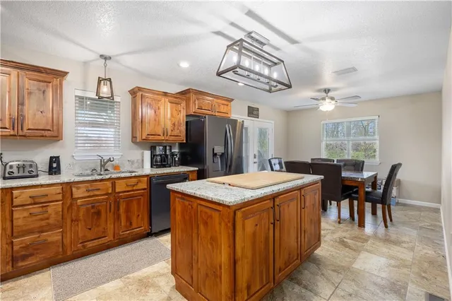 $325,000 | 402 West Craig Road, Pittsburg, KS 66762