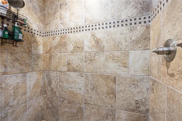 $325,000 | 402 West Craig Road, Pittsburg, KS 66762