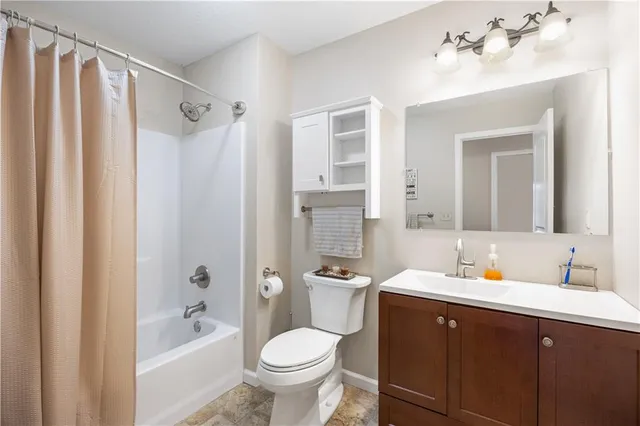 $325,000 | 402 West Craig Road, Pittsburg, KS 66762