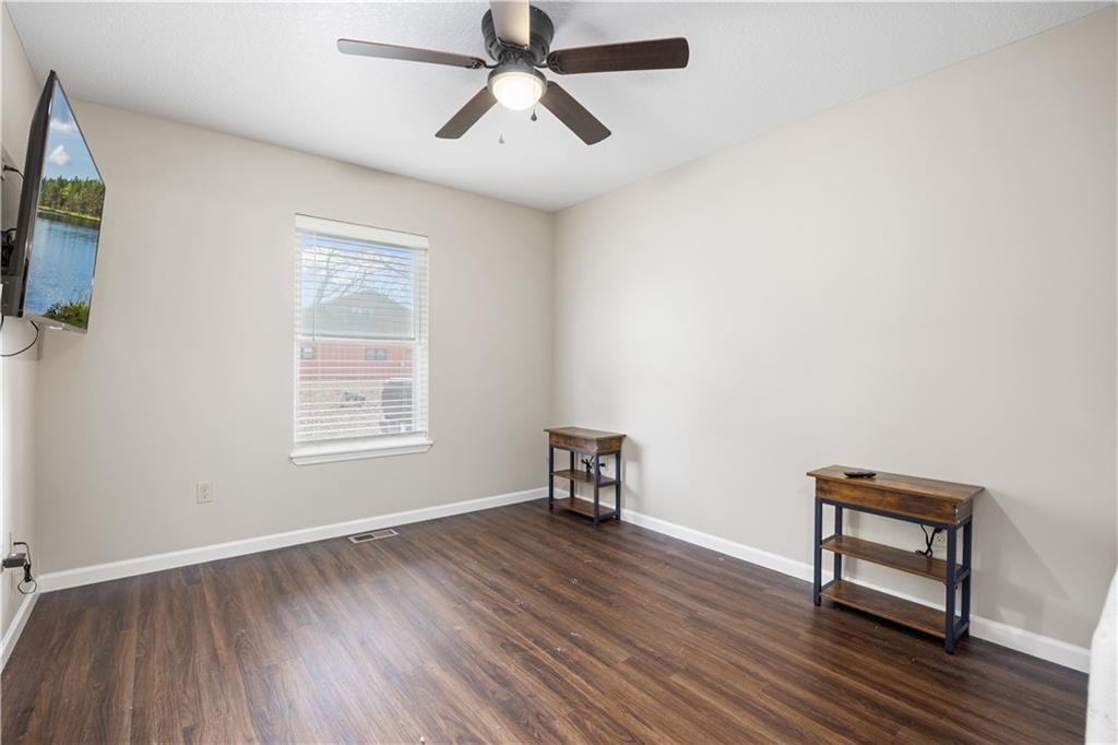 402 West Craig Road Pittsburg, KS 66762 - Photo 20 of 27