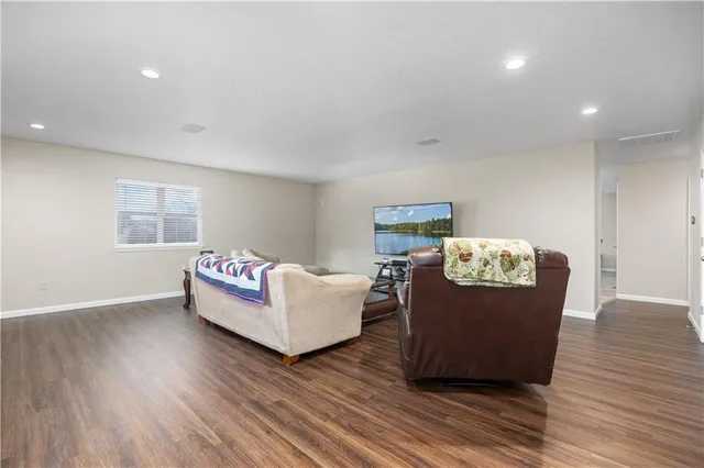 $325,000 | 402 West Craig Road, Pittsburg, KS 66762