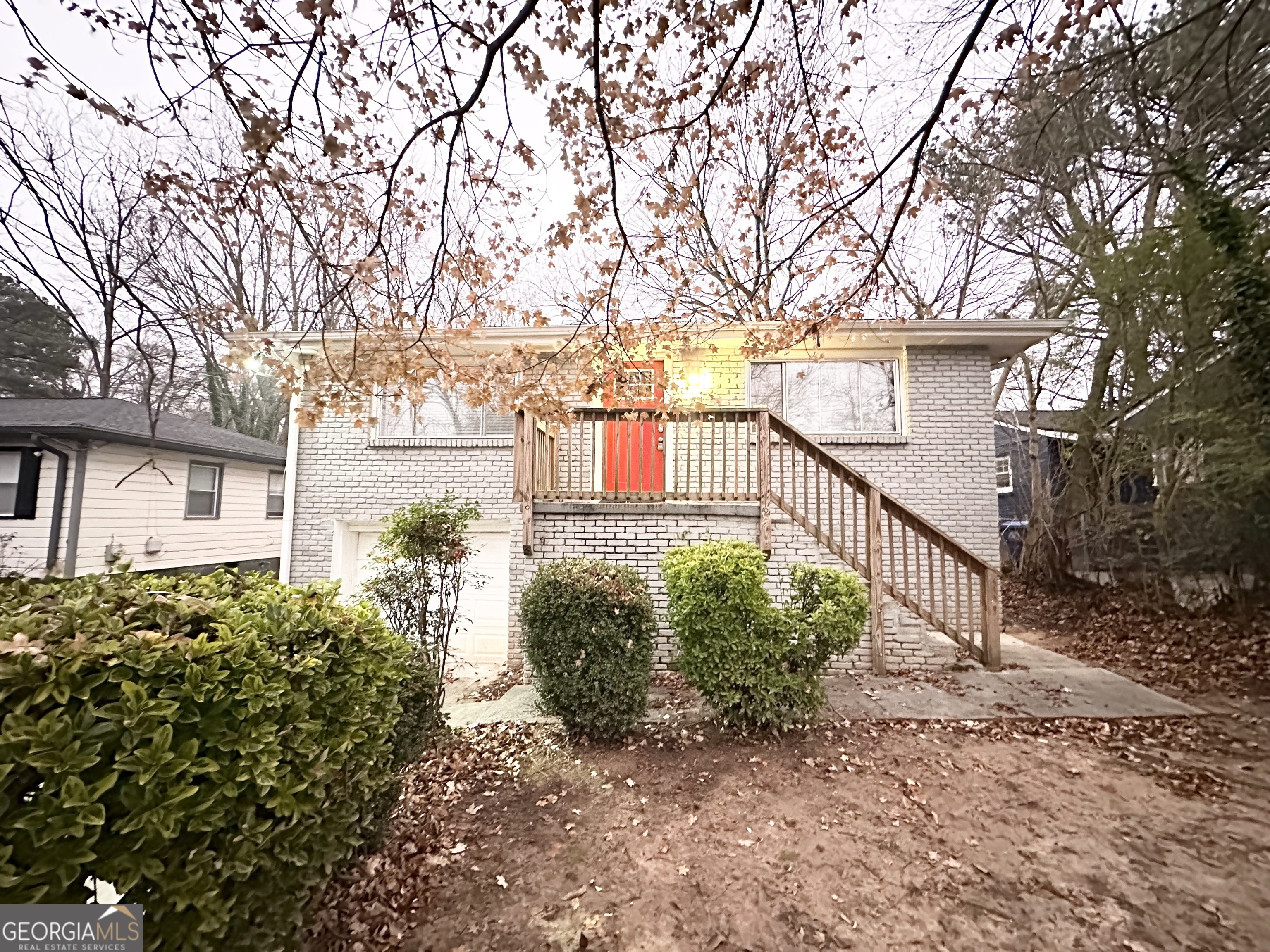 320 Brooks Avenue Southwest Atlanta, GA 30310 - Photo 2 of 12