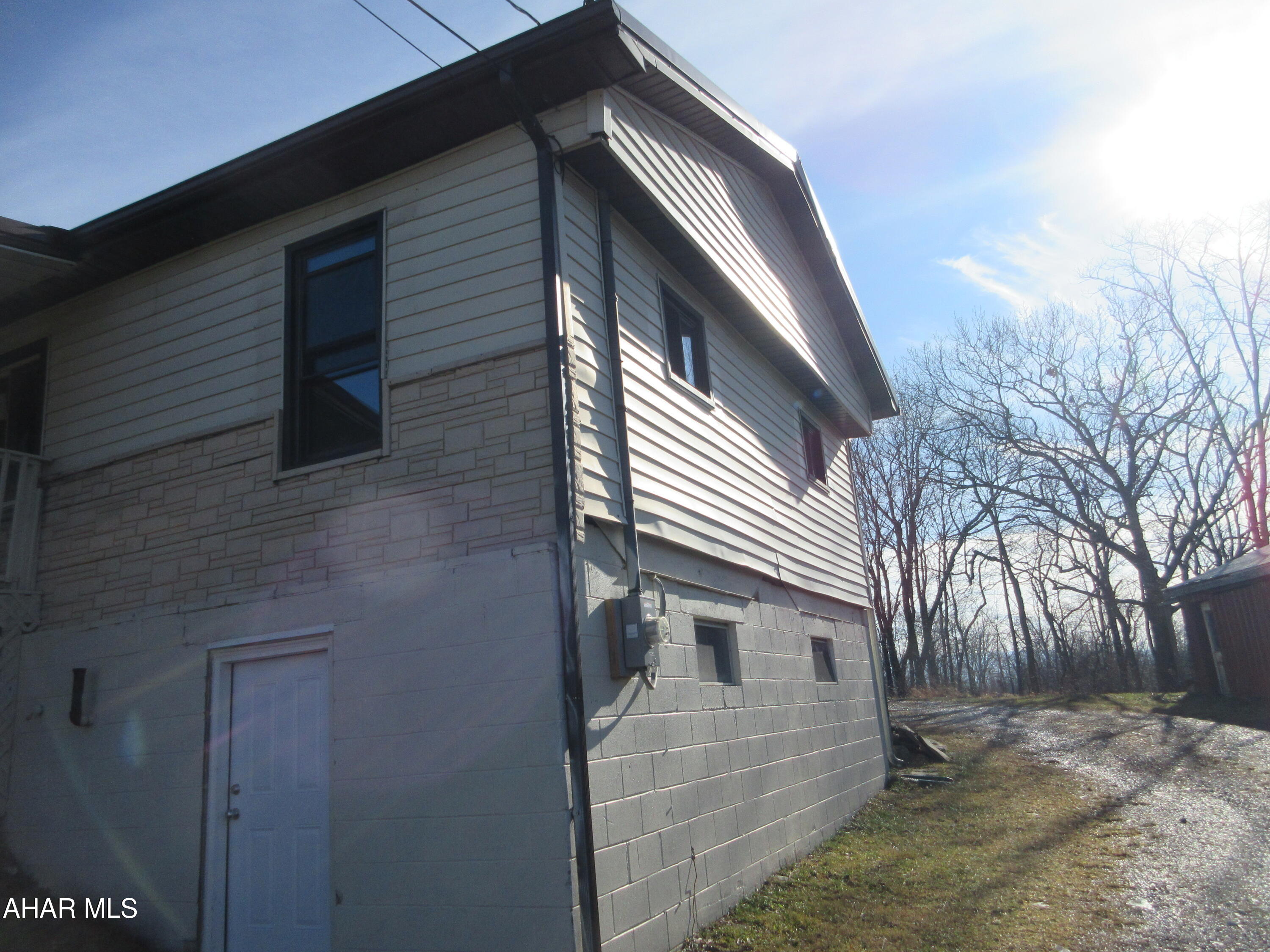 254 Bell-Tip Road Tyrone, PA 16686 - Photo 2 of 17