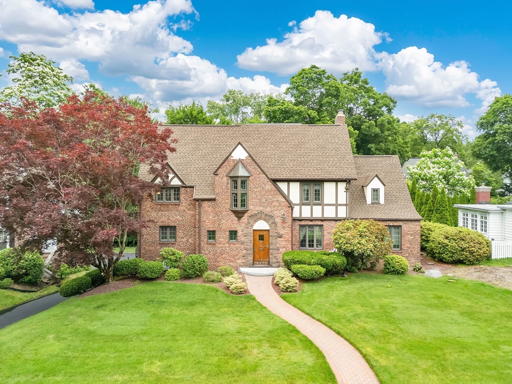 44 Meadowbrook Road Longmeadow, MA 01106 - Photo 1 of 41 Gallery Image 1