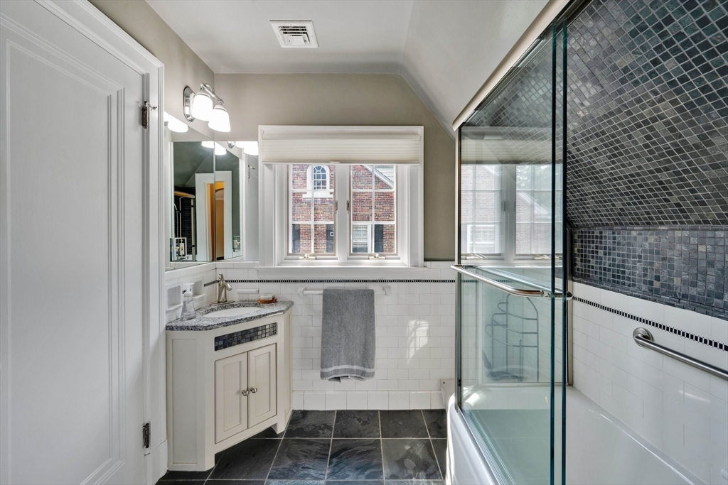 44 Meadowbrook Road Longmeadow, MA 01106 - Photo 23 of 41 Gallery Image 23