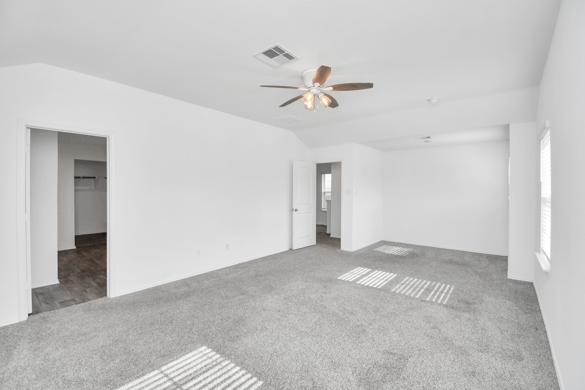 5443 Pinetree Crescent Ln Spring Spring, TX 77373 - Photo 22 of 43 a view of empty room