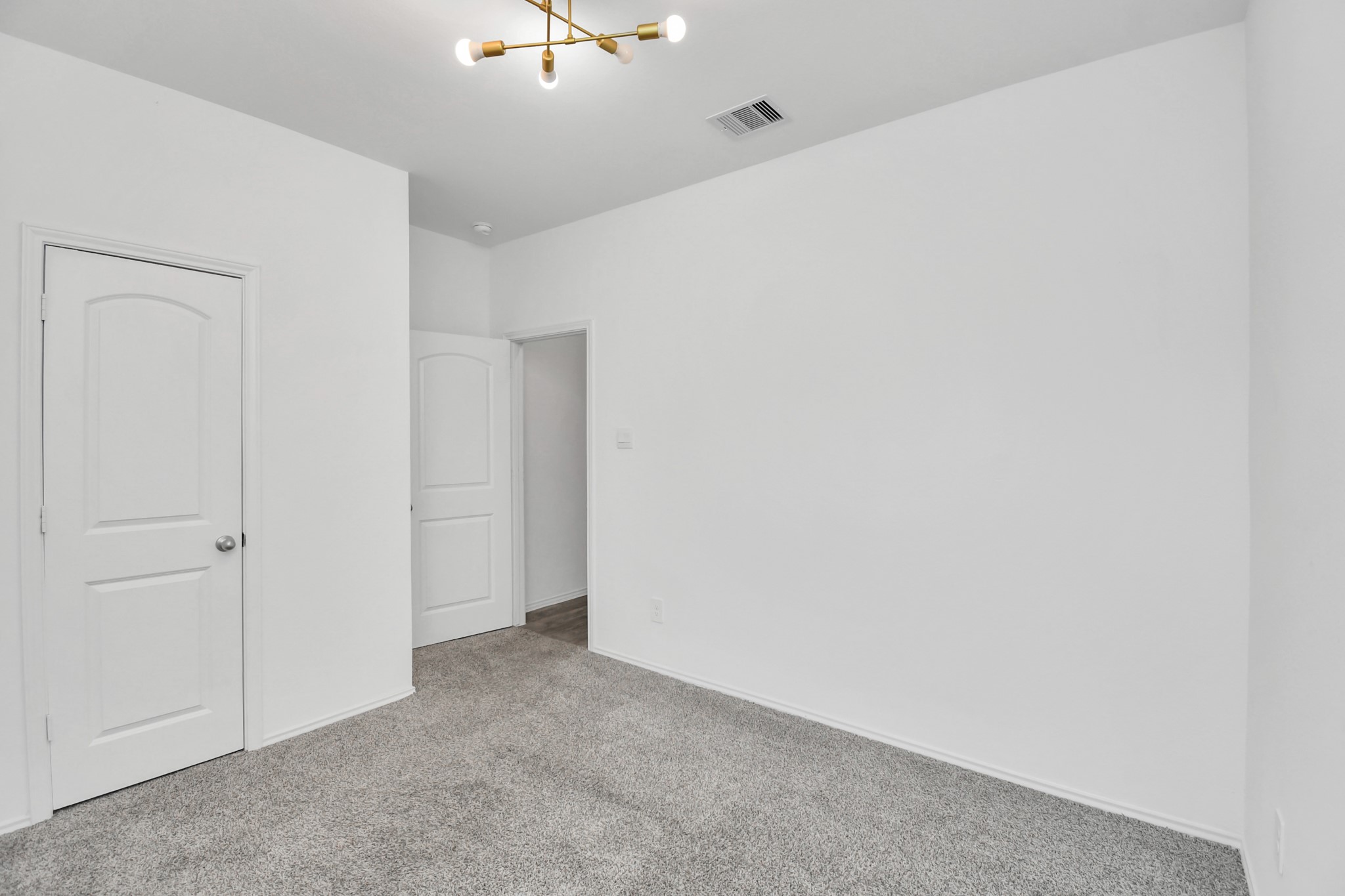 5443 Pinetree Crescent Ln Spring Spring, TX 77373 - Photo 24 of 43 a view of an empty room