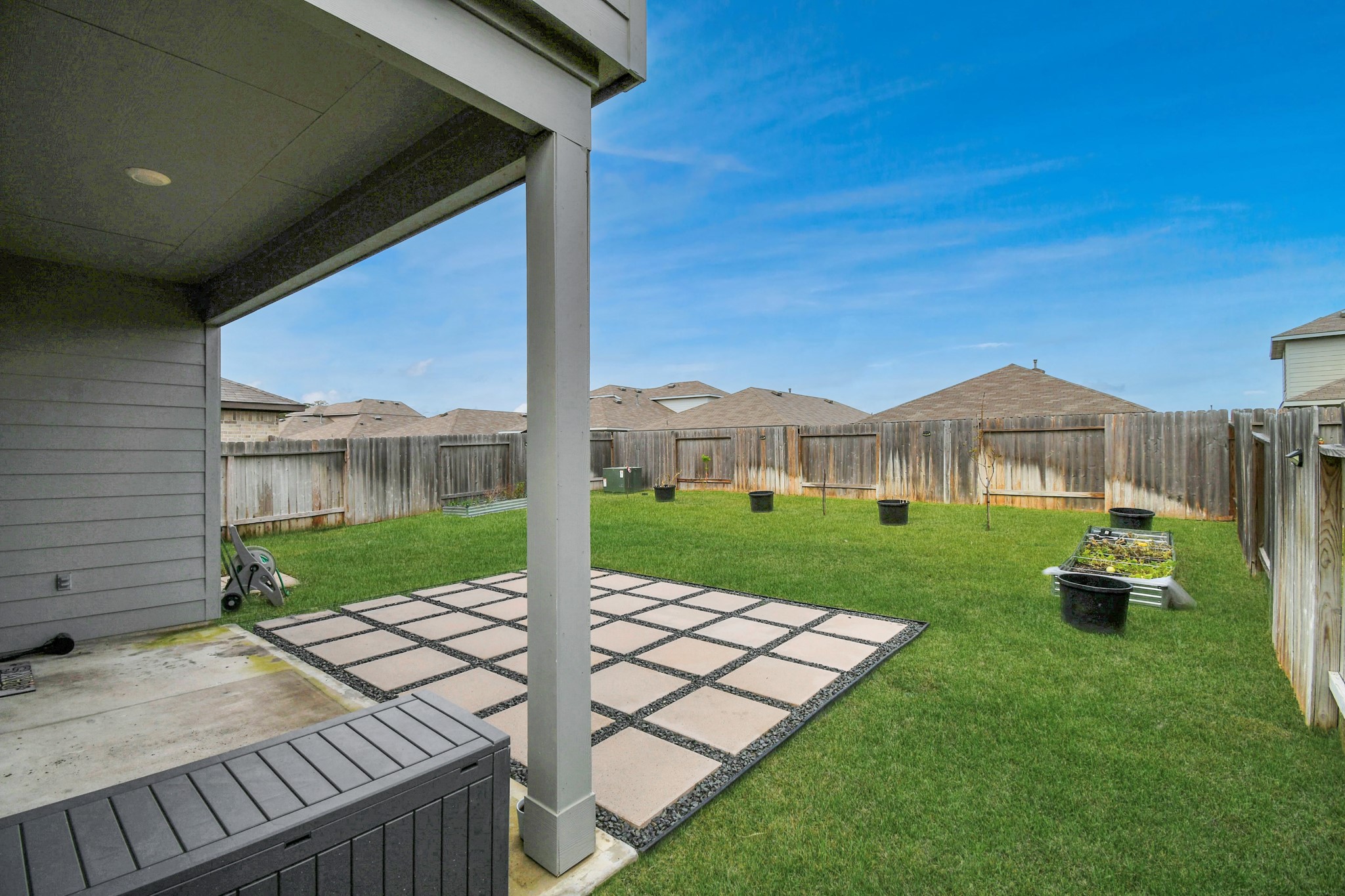 5443 Pinetree Crescent Ln Spring Spring, TX 77373 - Photo 41 of 43 a front view of a house with garden