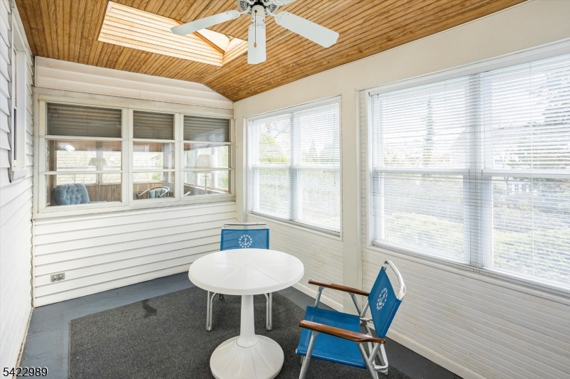 31 Burlington Road Clifton, NJ 07012 - Photo 12 of 22