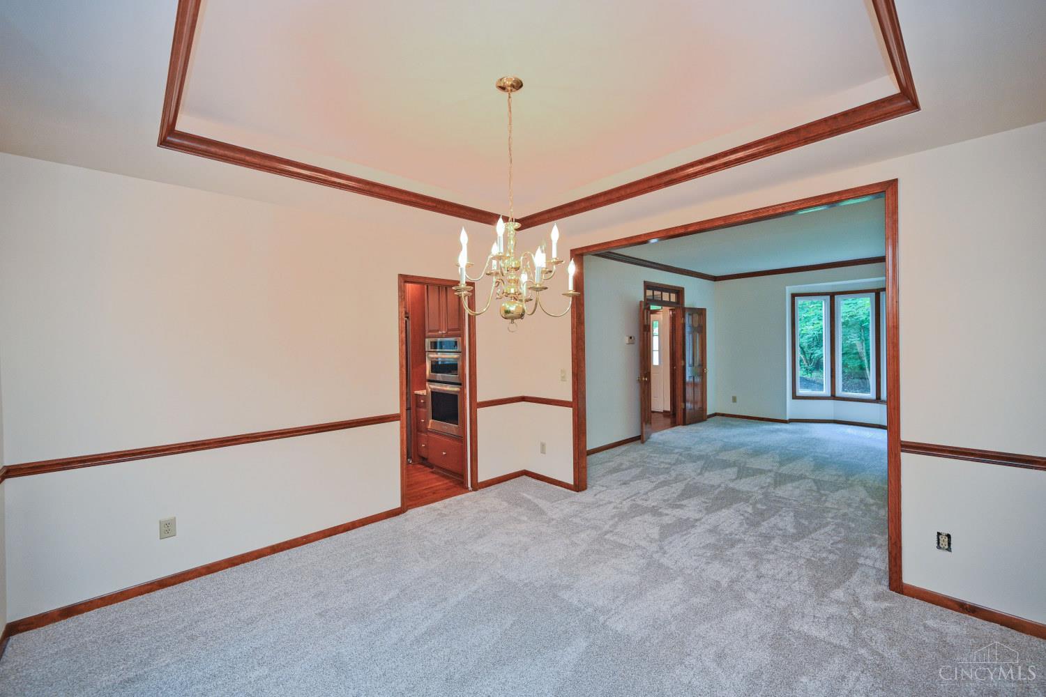 8650 Green Road Cincinnati, OH 45255 - Photo 9 of 57