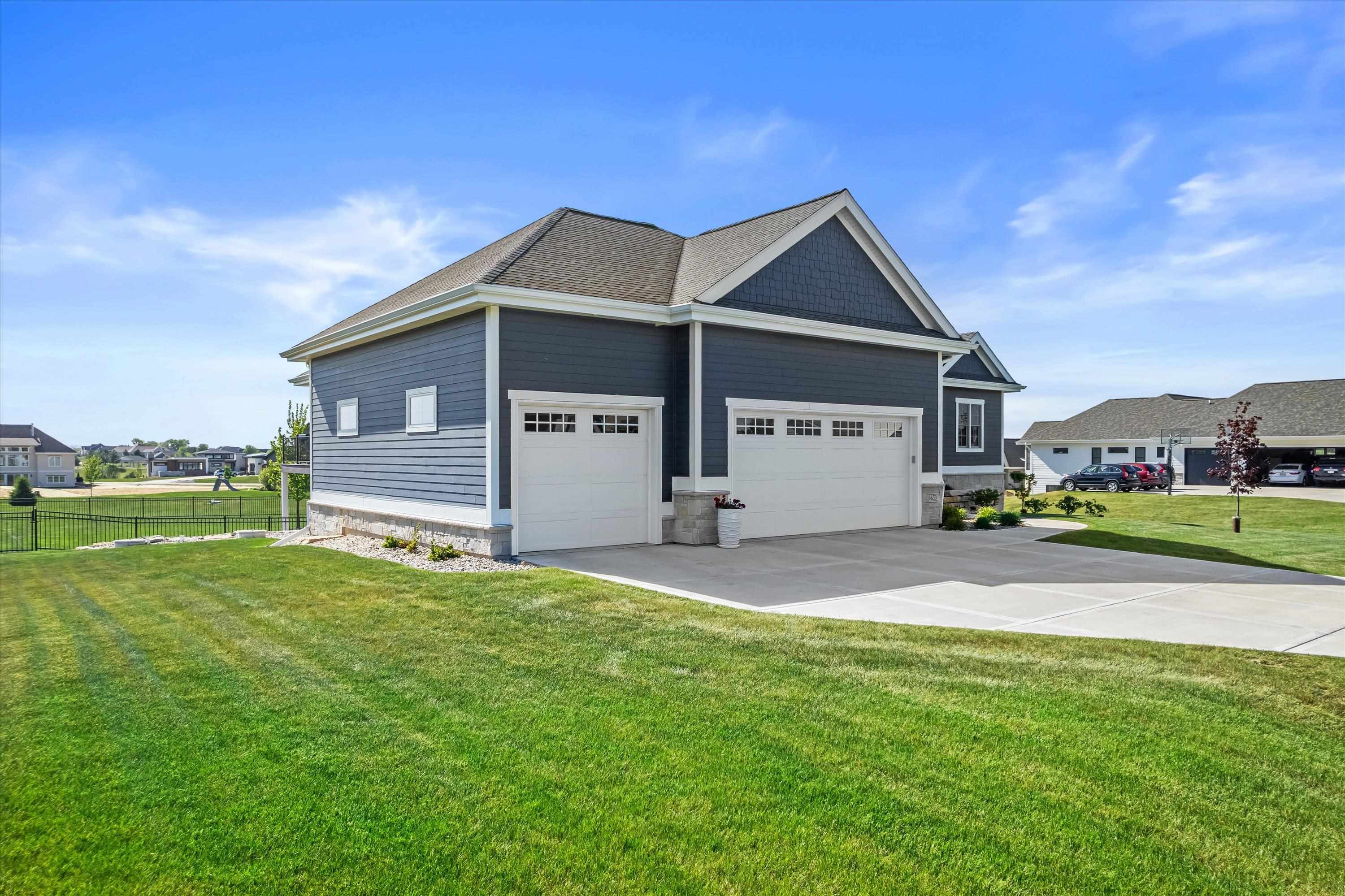 6653 Morning Dew Lane Sun Prairie, WI 53590 - Photo 2 of 76