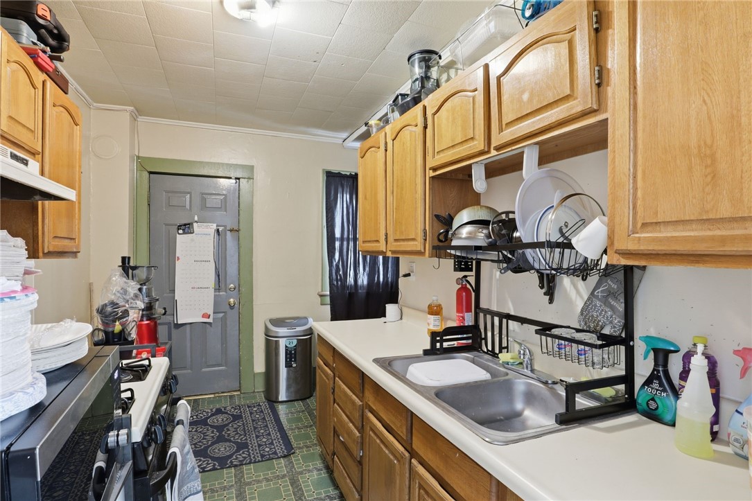 523 North Goodman Street Rochester, NY 14609 - Photo 23 of 47