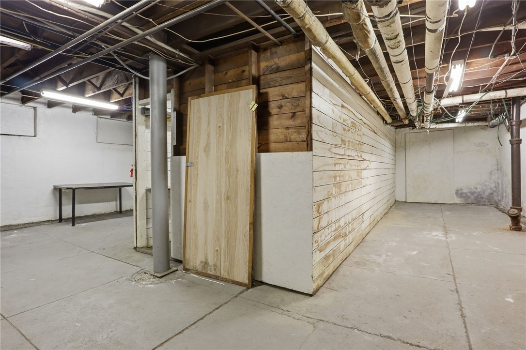 523 North Goodman Street Rochester, NY 14609 - Photo 33 of 47