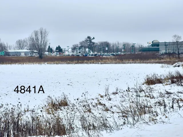 $1,440,000 | County Road, Abrams, WI 54101