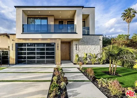 $1,995,000 | 733 North Sierra Bonita Avenue, Los Angeles, CA 90046
