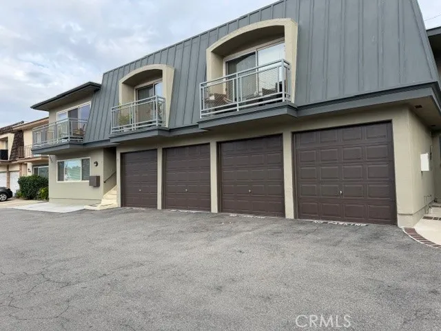 $2,700 | 21632 Brookhurst Street, Unit B, Huntington Beach, CA 92646