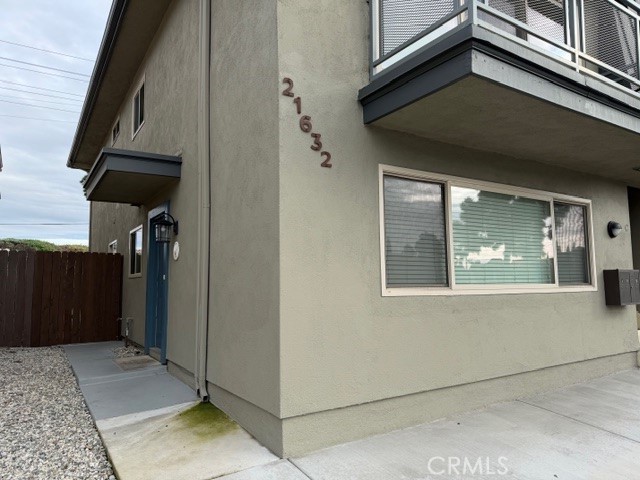 21632 Brookhurst Street, Unit B Huntington Beach, CA 92646 - Photo 5 of 17 a view of an entryway of the house