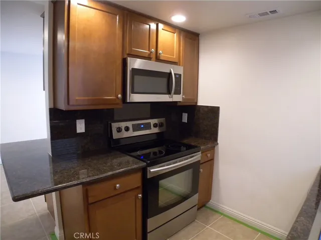 $2,700 | 21632 Brookhurst Street, Unit B, Huntington Beach, CA 92646