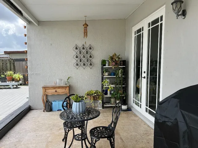 $829,900 | 18247 Northwest 88th Place, Hialeah, FL 33018