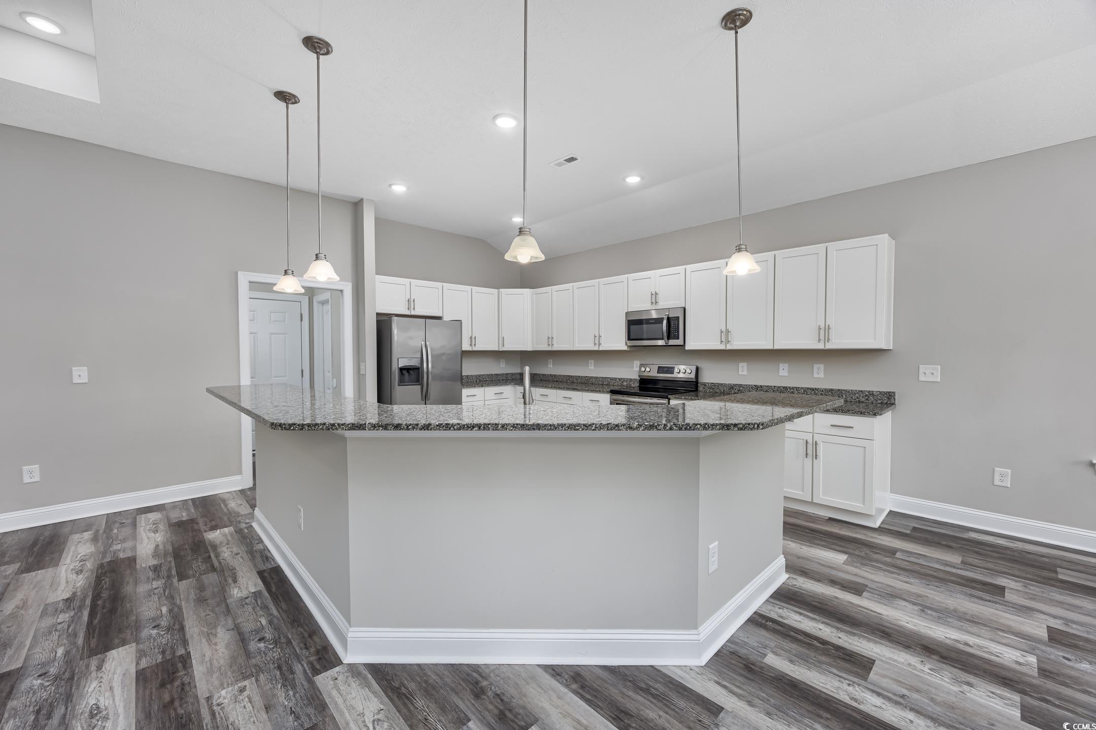 137 Herrmann Ridge Court Myrtle Beach, SC 29579 - Photo 9 of 40 Gallery Image 9