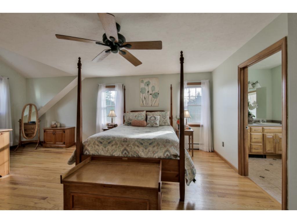 255 Sandown Road Fremont, NH 03044 - Photo 21 of 36