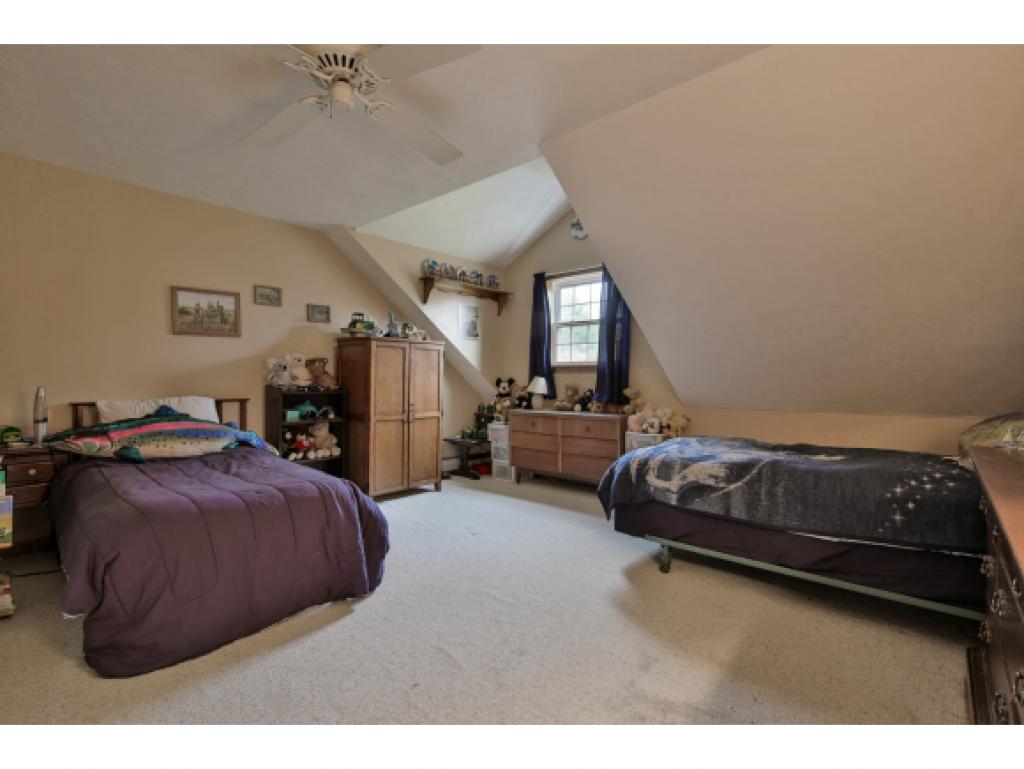 255 Sandown Road Fremont, NH 03044 - Photo 25 of 36