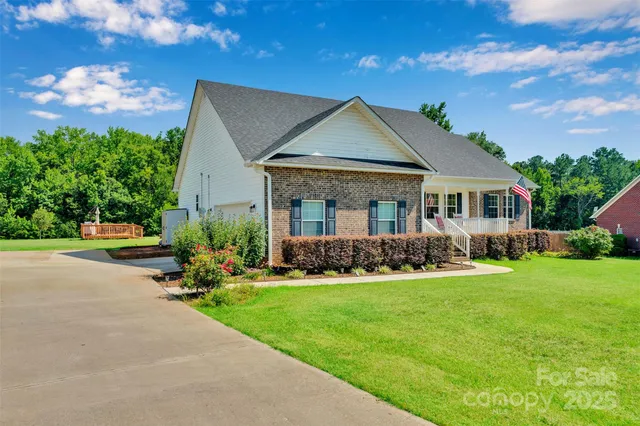 $429,500 | 1348 Bryson Creek Drive, McConnells, SC 29726