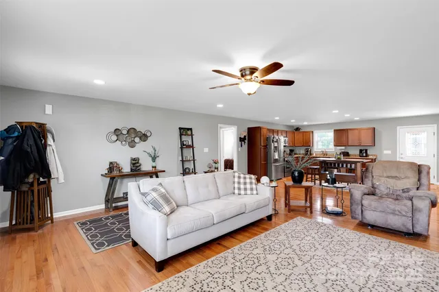 $429,500 | 1348 Bryson Creek Drive, McConnells, SC 29726