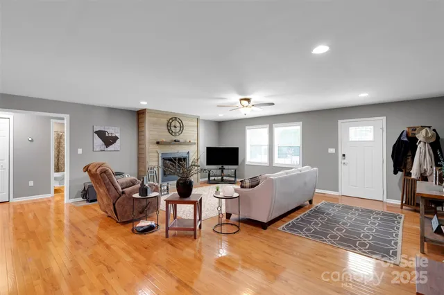 $429,500 | 1348 Bryson Creek Drive, McConnells, SC 29726