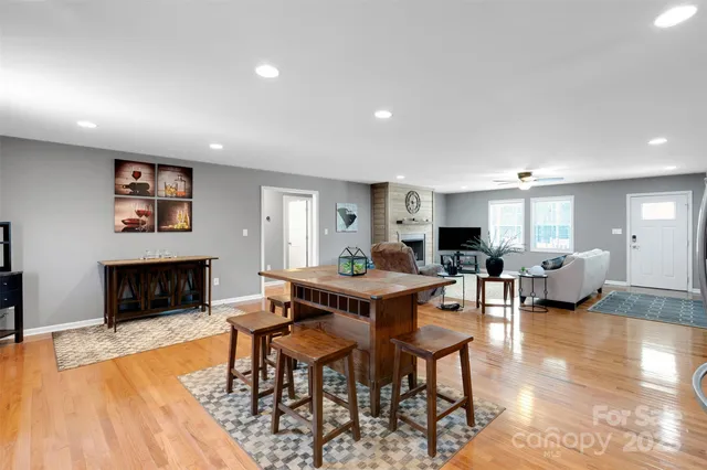 $429,500 | 1348 Bryson Creek Drive, McConnells, SC 29726