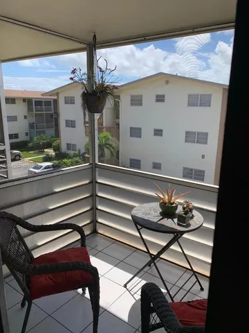 $99,500 | 16801 Northeast 13th Avenue, Unit 301, Miami, FL 33162