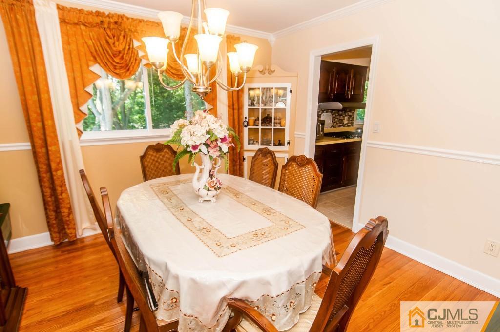 17 Tompkins Road East Brunswick, NJ 08816 - Photo 5 of 25 Gallery Image 5