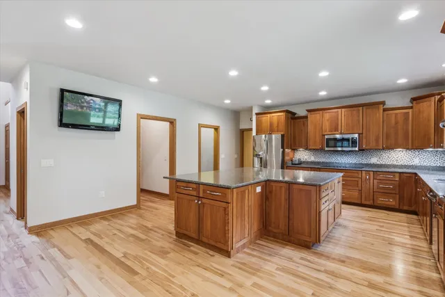 $849,900 | 13506 West Travis Trace Road, Evansville, WI 53536