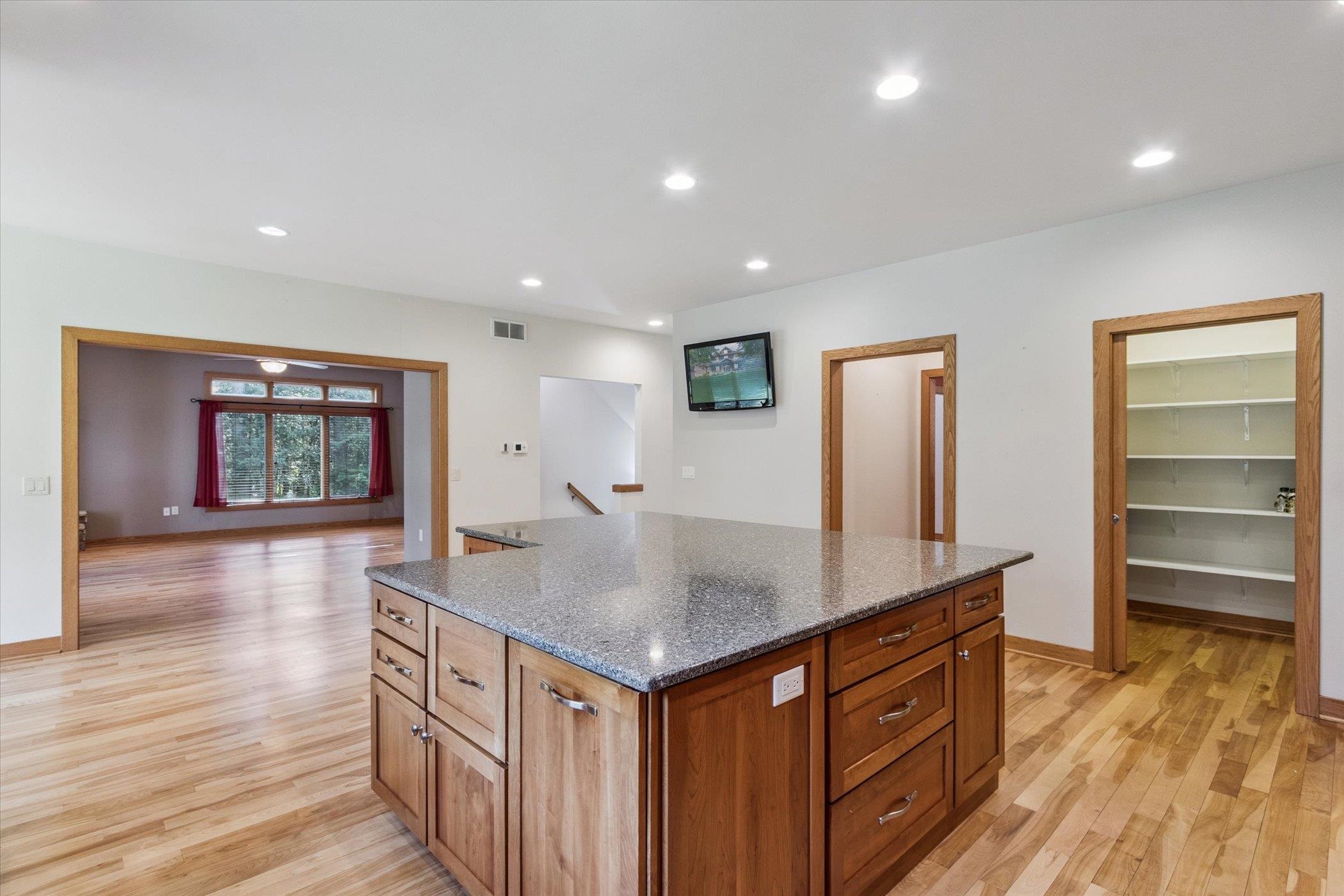 13506 West Travis Trace Road Evansville, WI 53536 - Photo 21 of 72