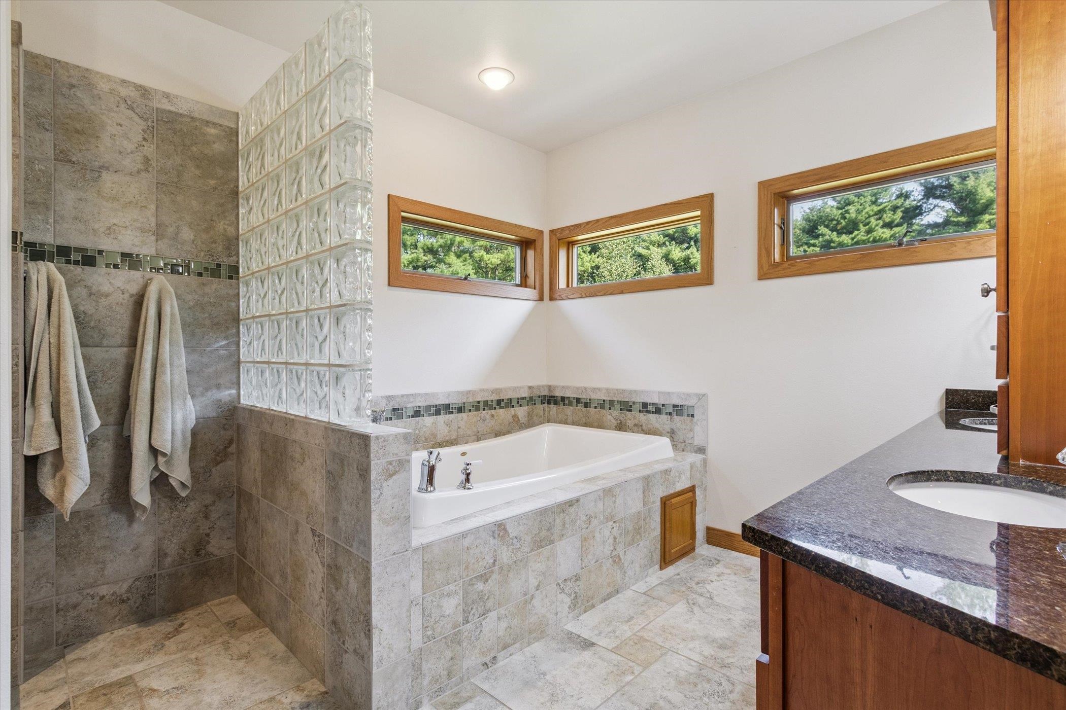 13506 West Travis Trace Road Evansville, WI 53536 - Photo 27 of 72