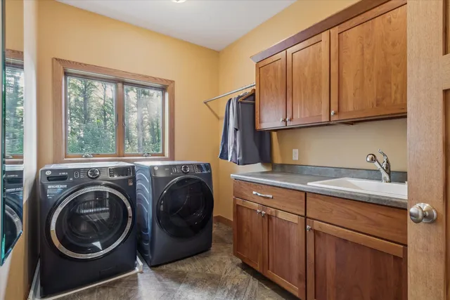 $849,900 | 13506 West Travis Trace Road, Evansville, WI 53536