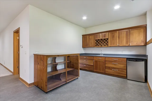 $849,900 | 13506 West Travis Trace Road, Evansville, WI 53536