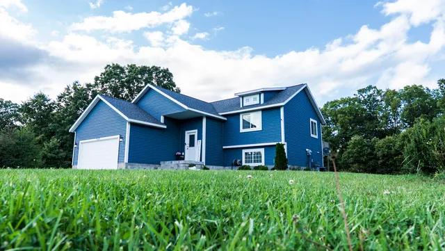 $349,900 | 7100 Annabell Drive, Muskegon, MI 49442