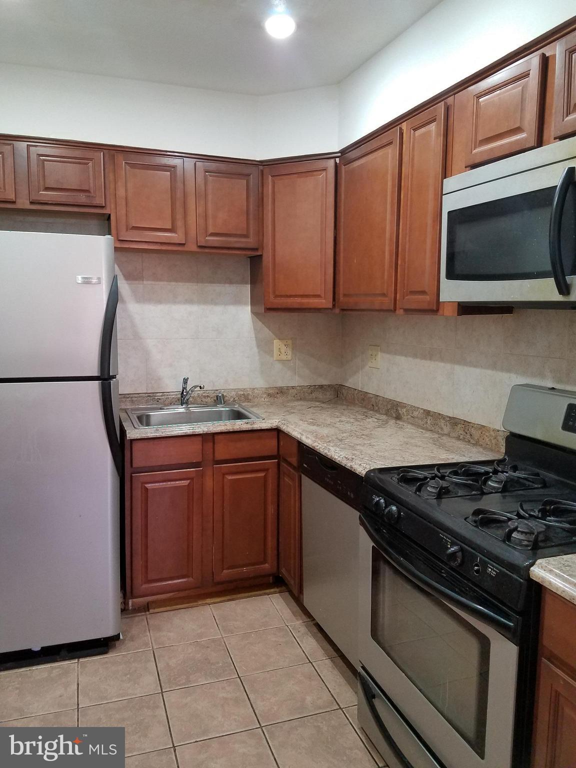 1979 Addison Road South, Unit 1979 District Heights, MD 20747 - Photo 3 of 12 Kitchen