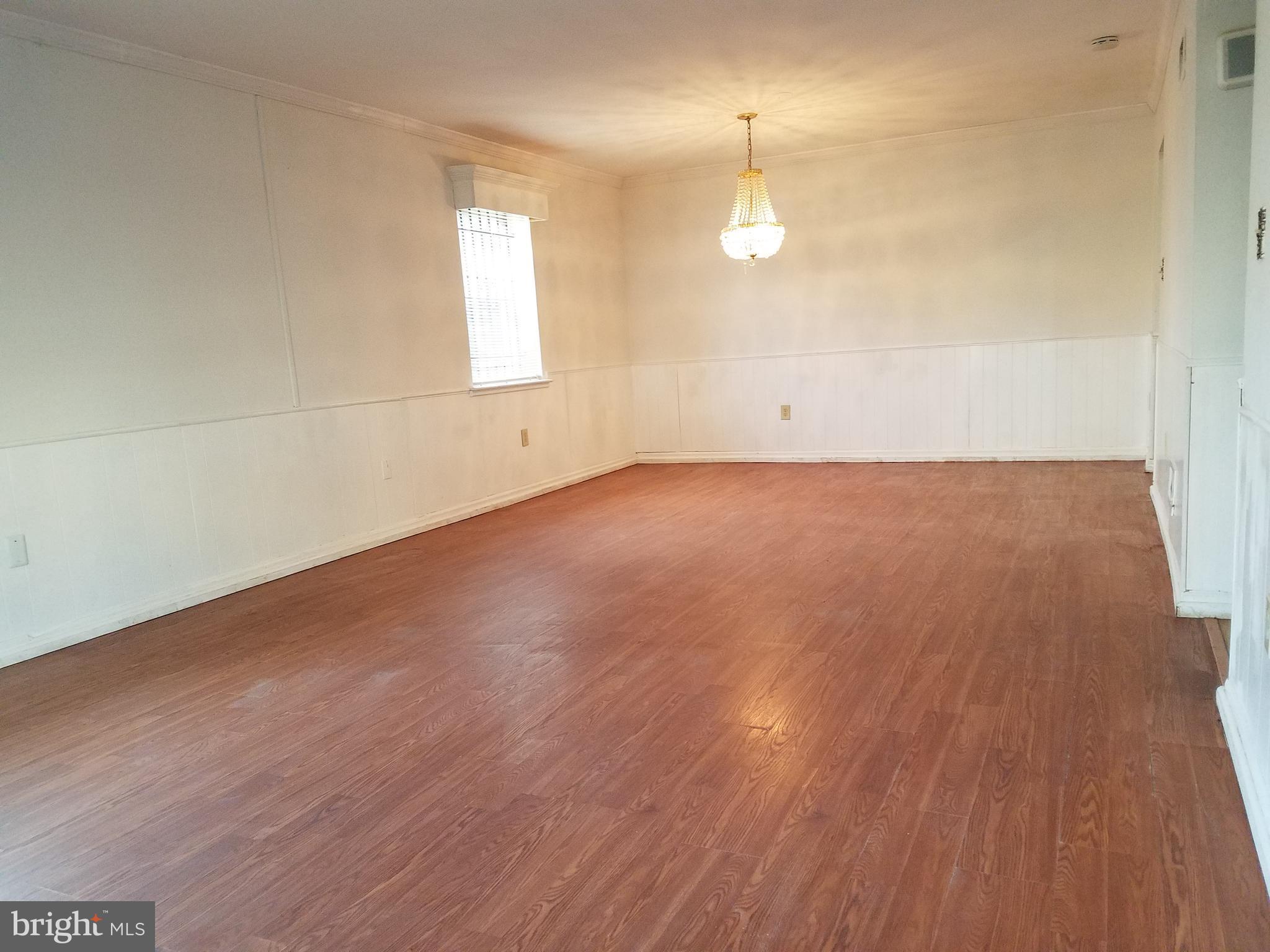 1979 Addison Road South, Unit 1979 District Heights, MD 20747 - Photo 5 of 12 Living Room